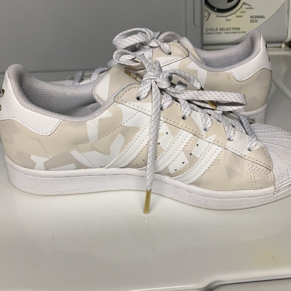 Adidas superstar print sneakers - Picture 5 of 8